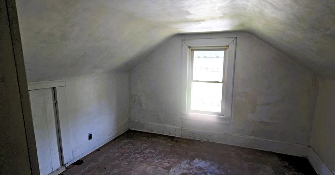 152 5th ST - Photo 22