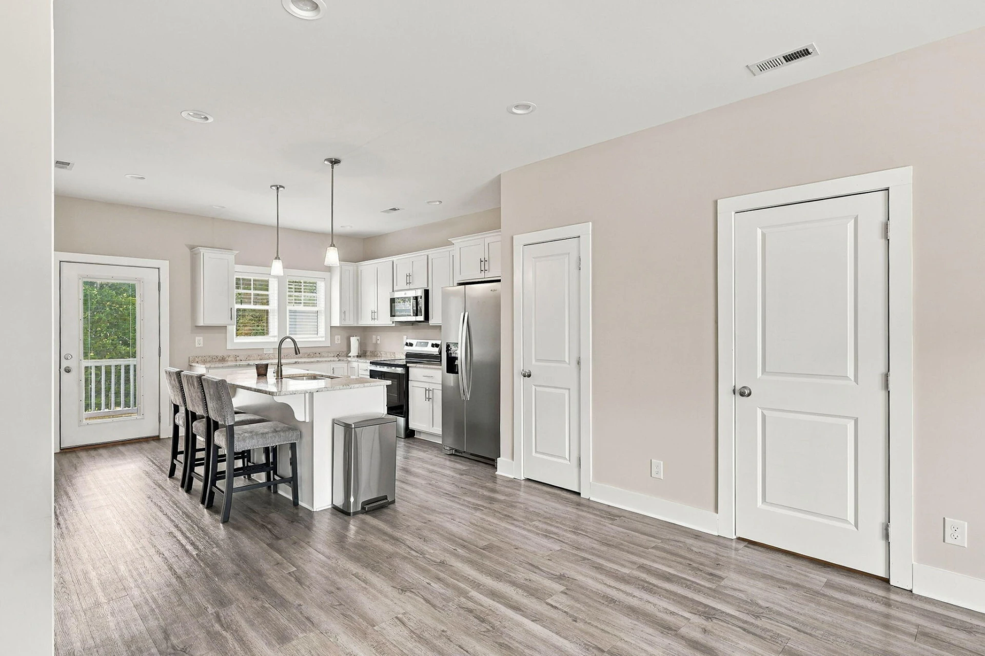 21 Cuddington LN - Photo 16