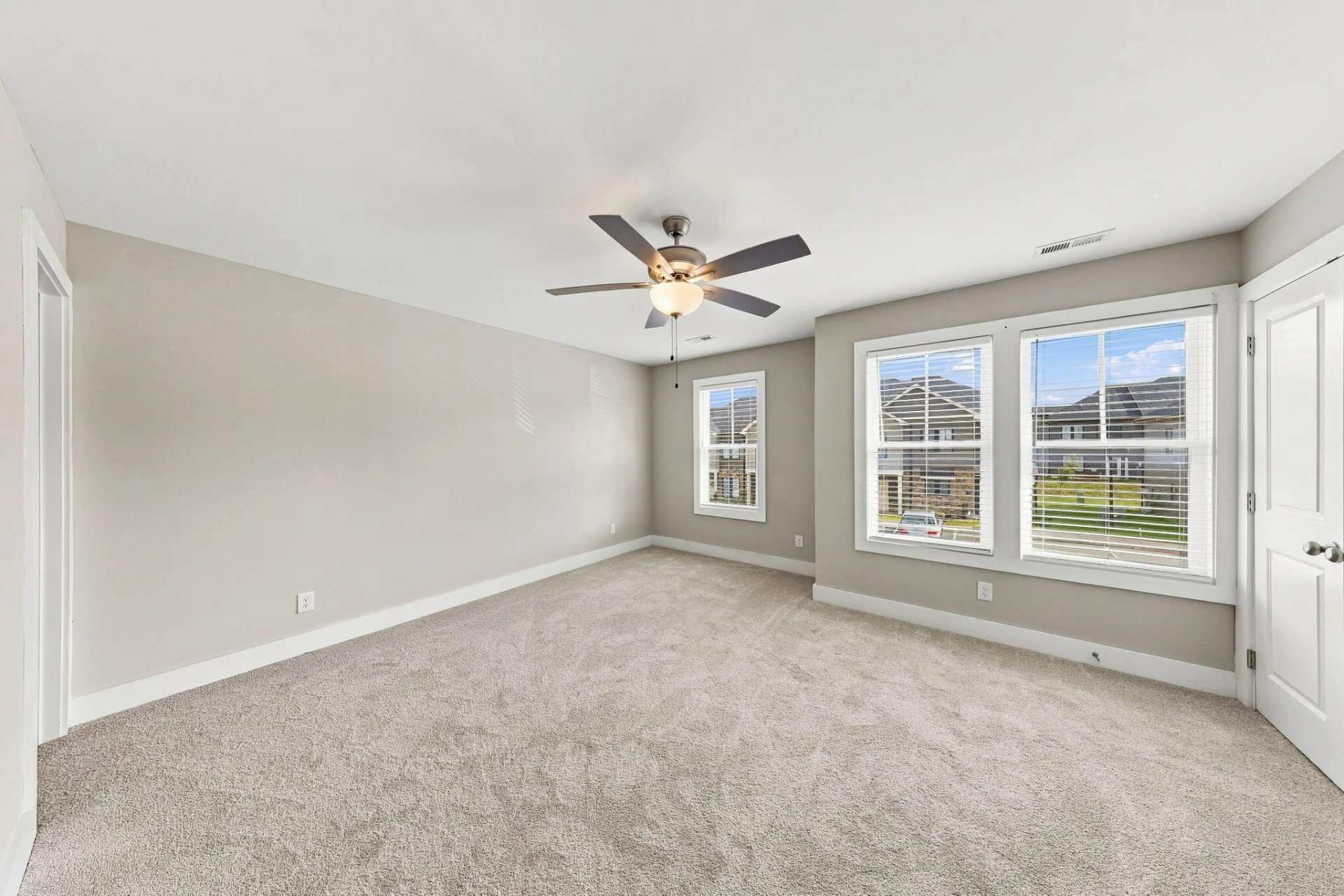 21 Cuddington LN - Photo 21