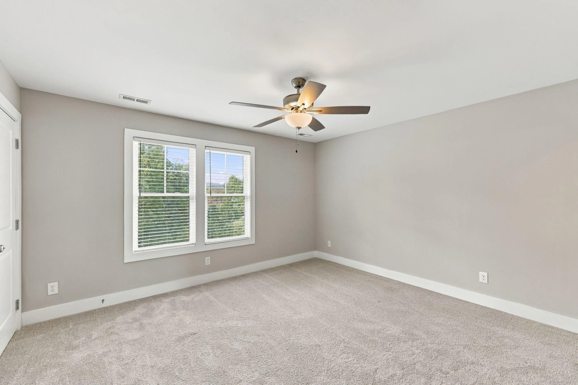 21 Cuddington LN - Photo 28