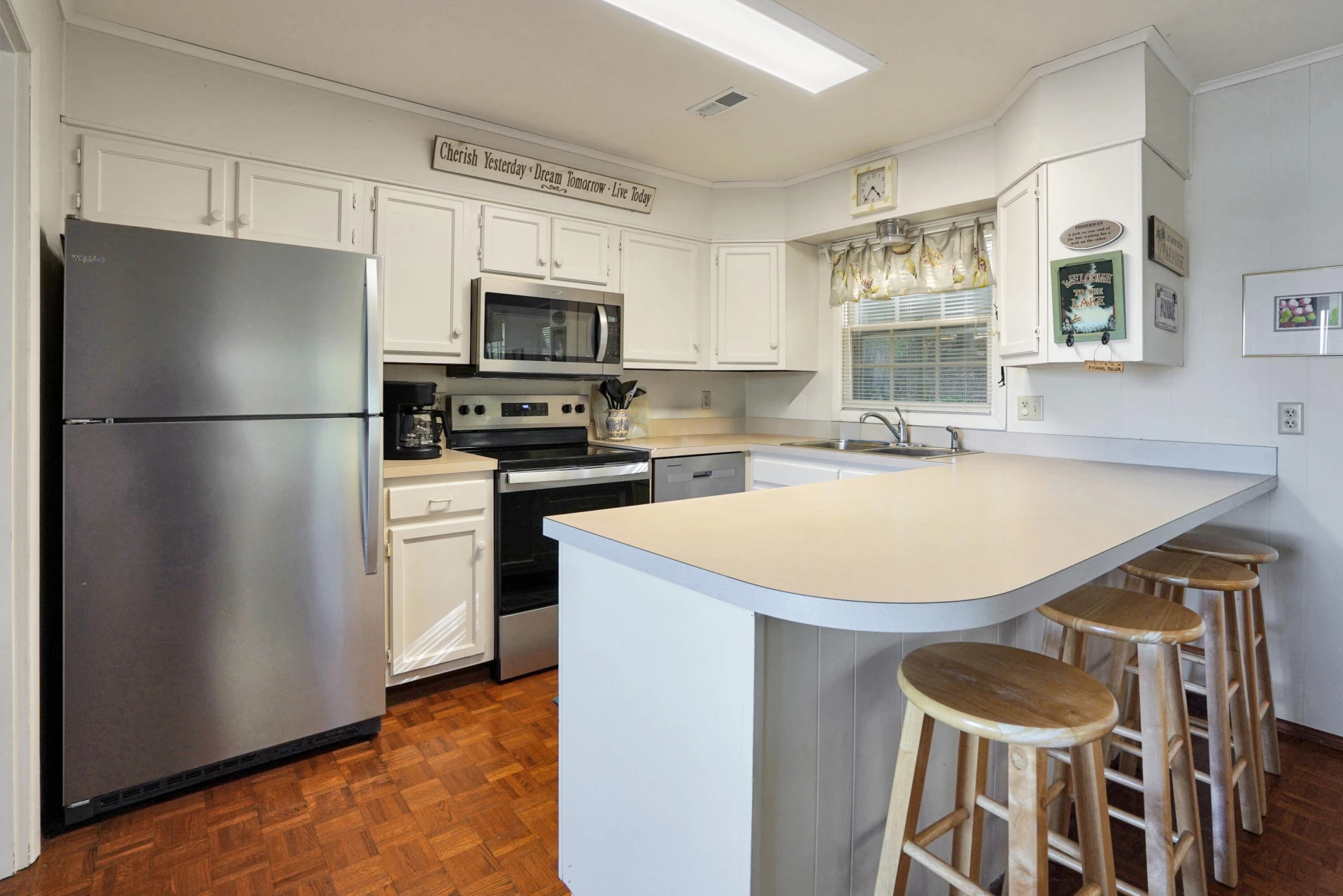 6319 Scruggs RD - Photo 10