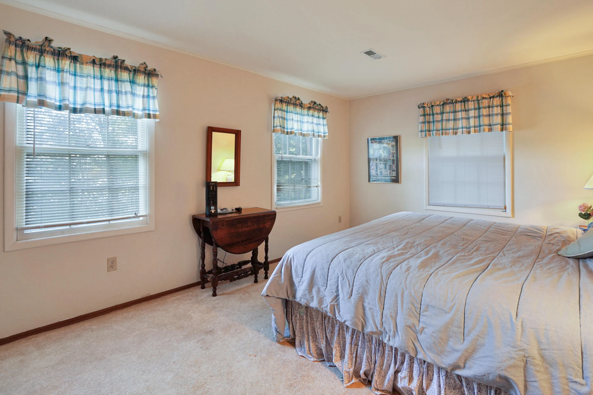 6319 Scruggs RD - Photo 19
