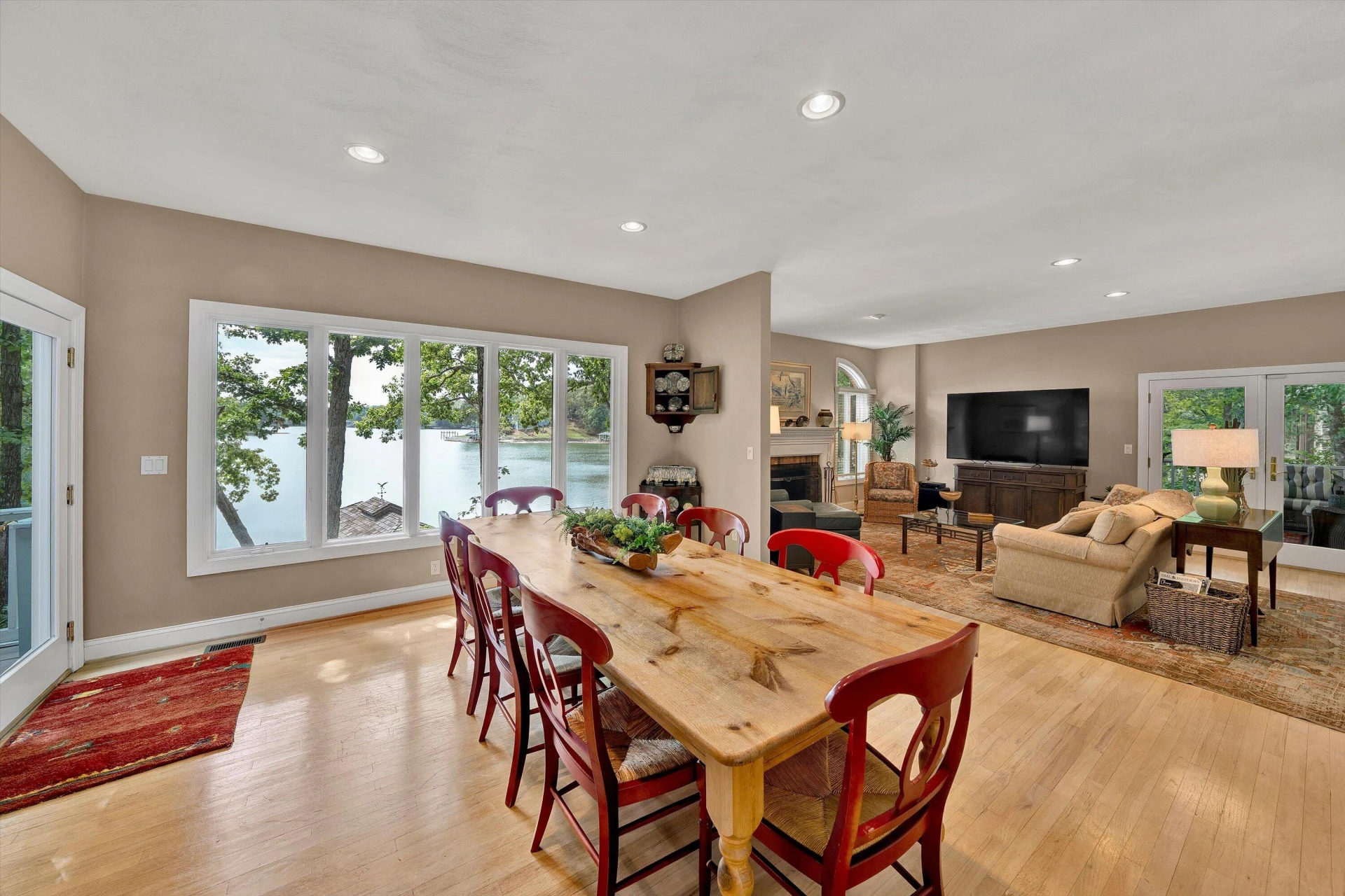 870 Oakshire LN - Photo 6