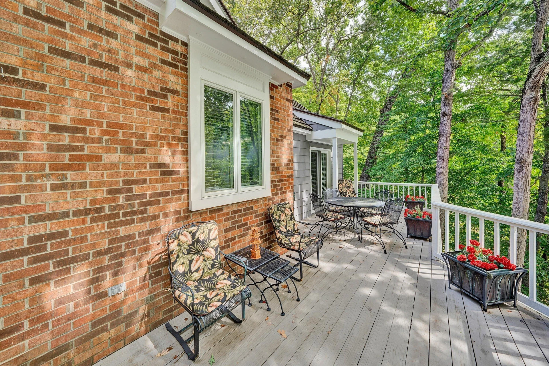 870 Oakshire LN - Photo 18