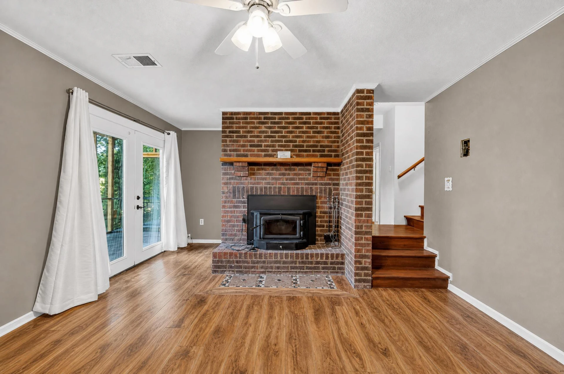 118 Creeden DR - Photo 26