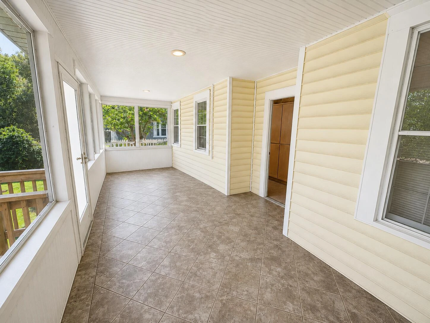 418 Cedar AVE - Photo 10