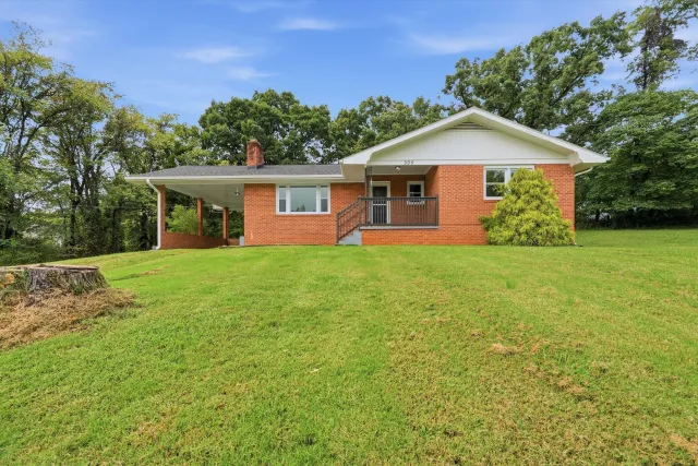 305 Byrd LN, Rocky Mount, VA, 24151