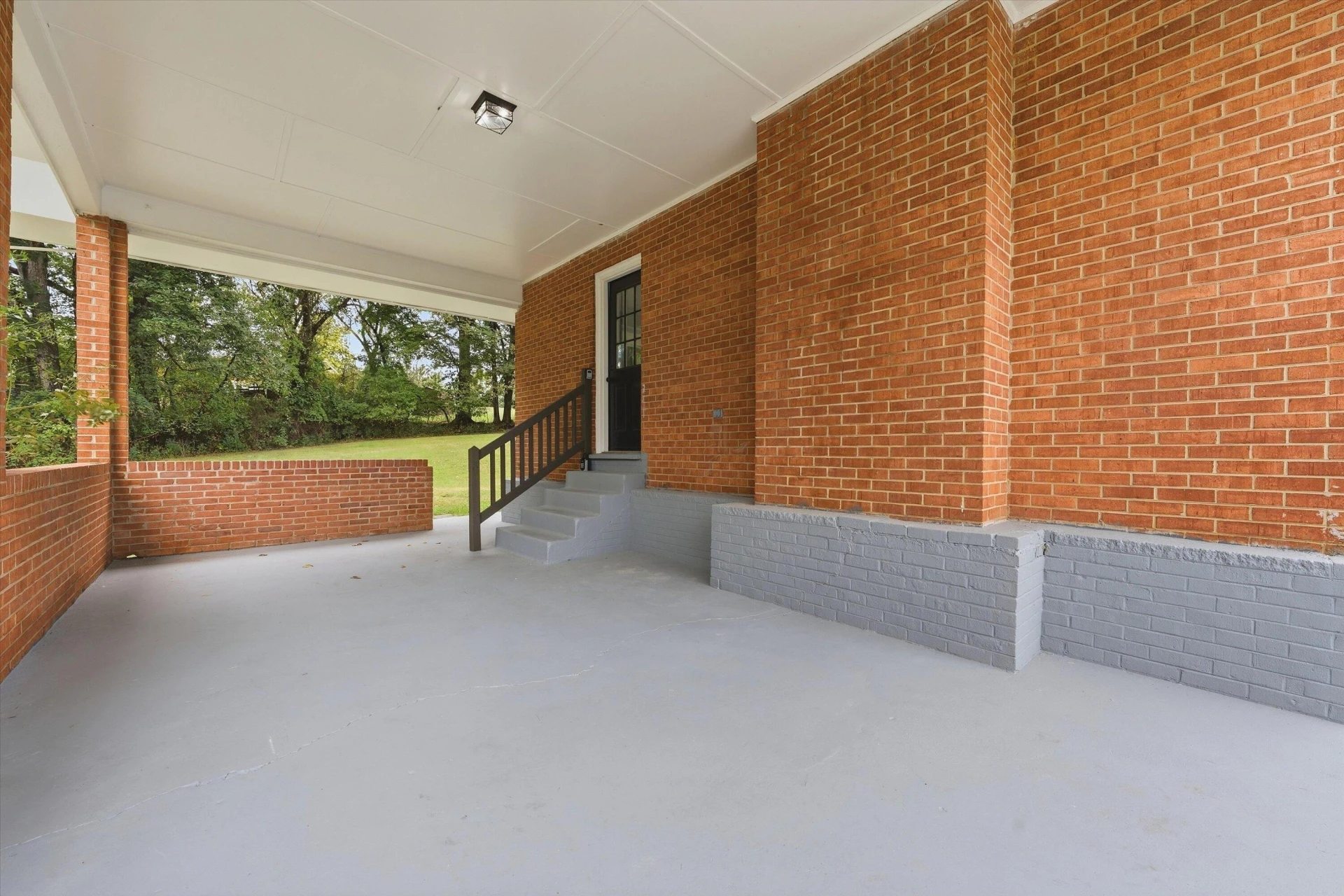 305 Byrd LN - Photo 6