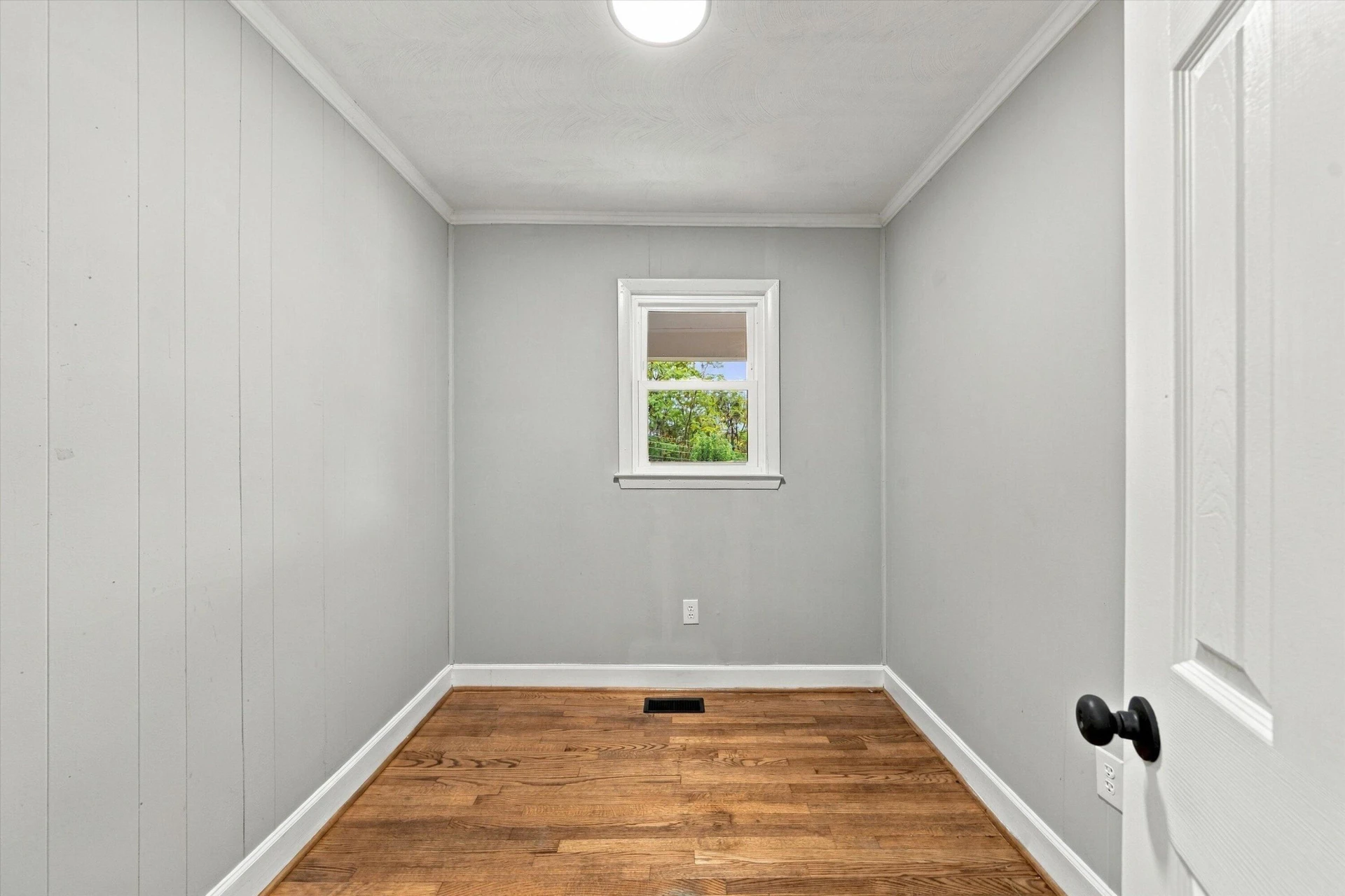 305 Byrd LN - Photo 12