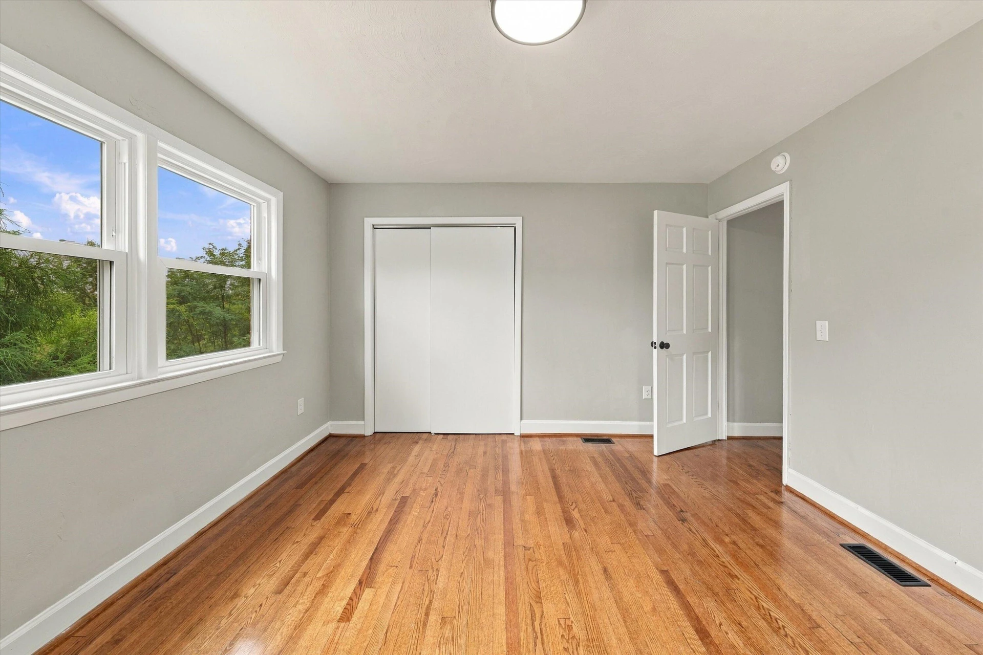 305 Byrd LN - Photo 15