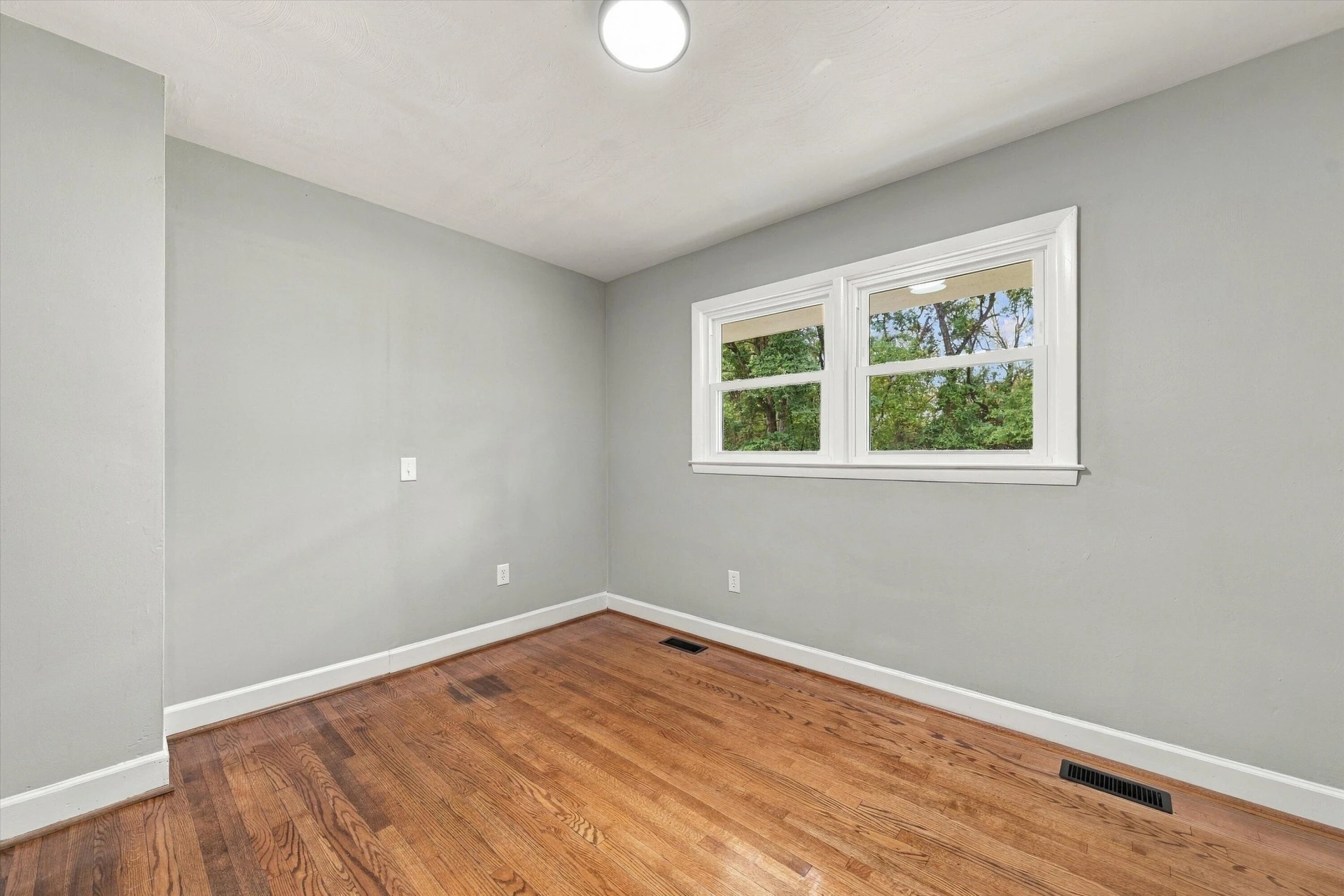 305 Byrd LN - Photo 20