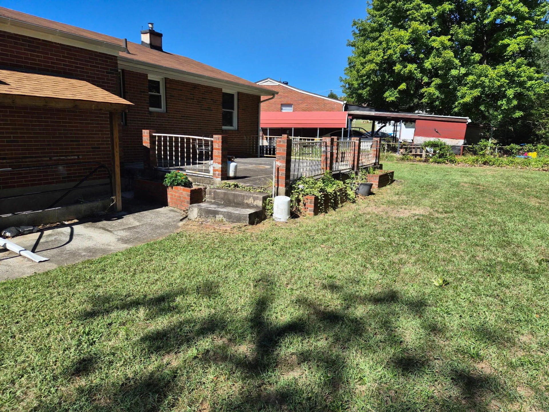 1537 Golfside AVE NW - Photo 14