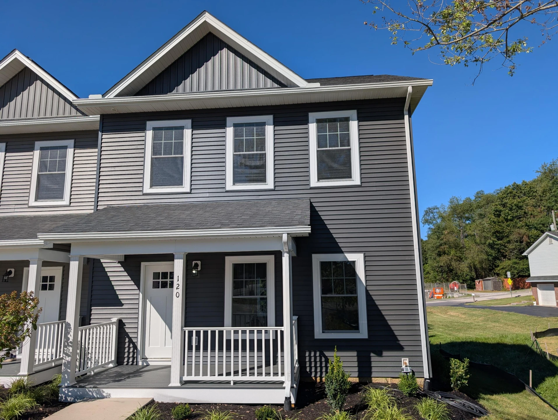 120 Craig ST - Photo 3