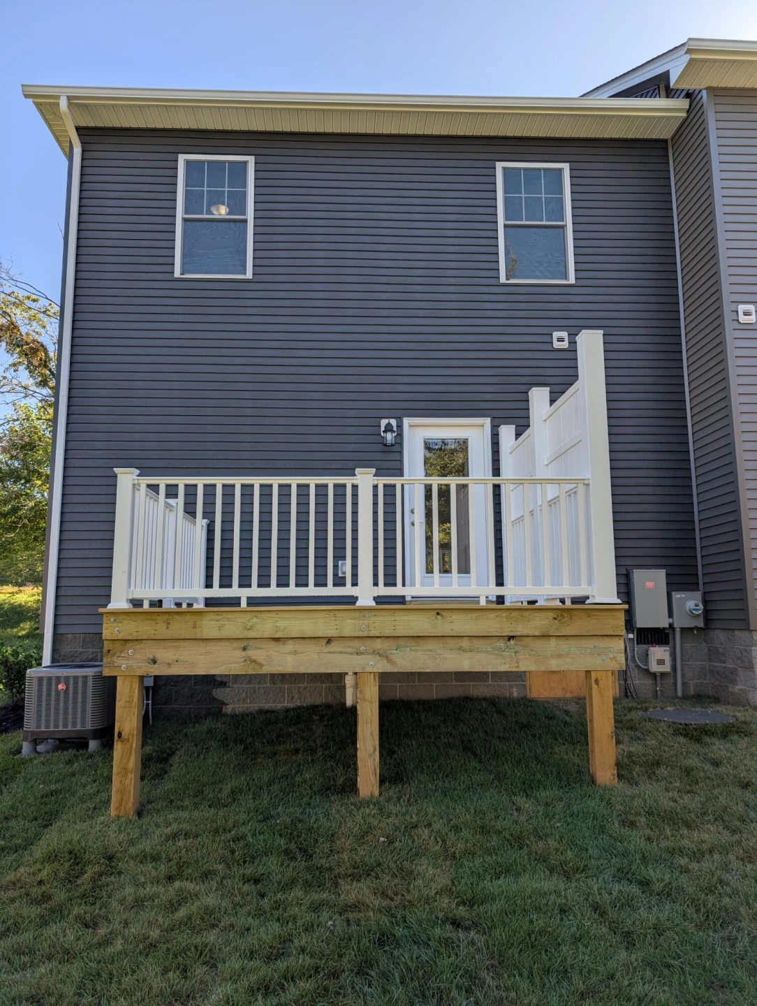 120 Craig ST - Photo 4