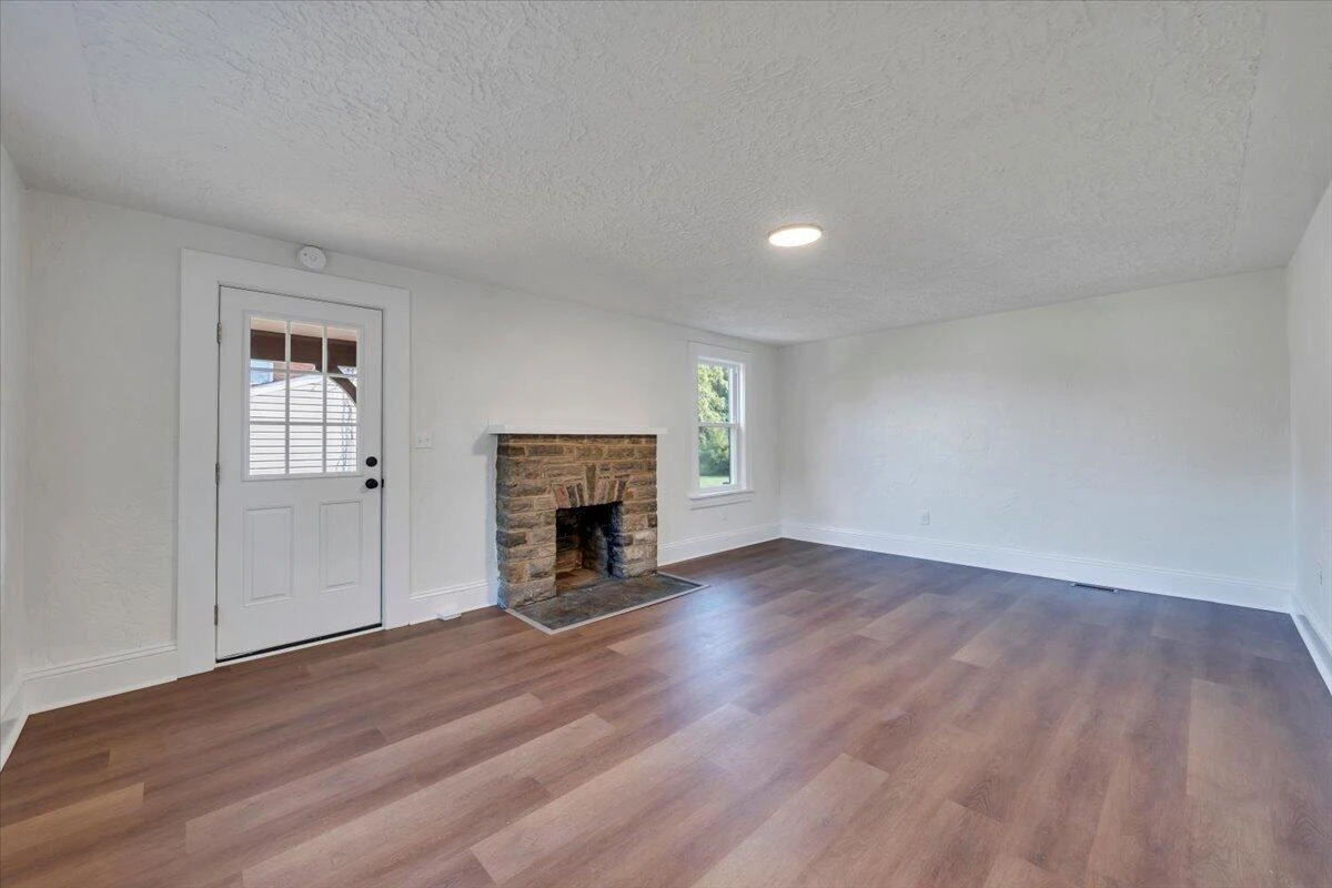 4512 Delray ST NW - Photo 5