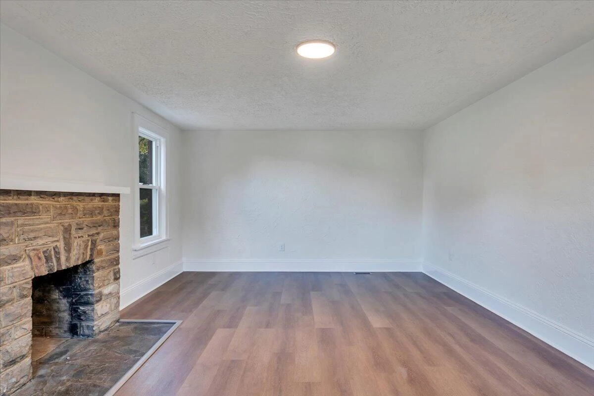 4512 Delray ST NW - Photo 7