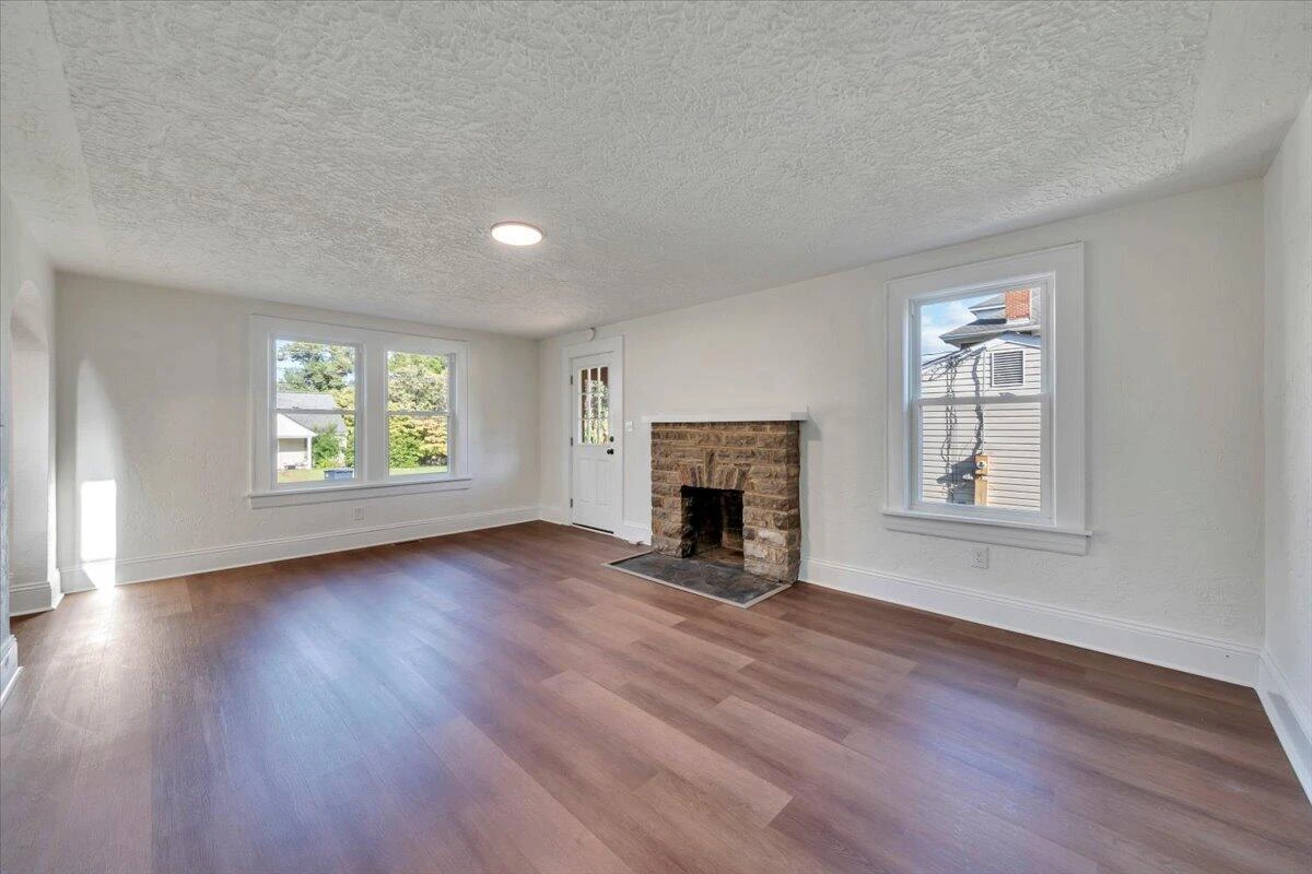 4512 Delray ST NW - Photo 8