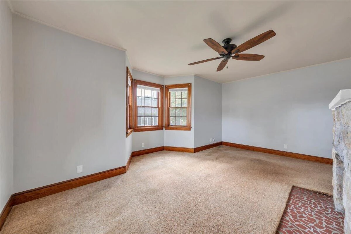 408 Liberty RD NE - Photo 3