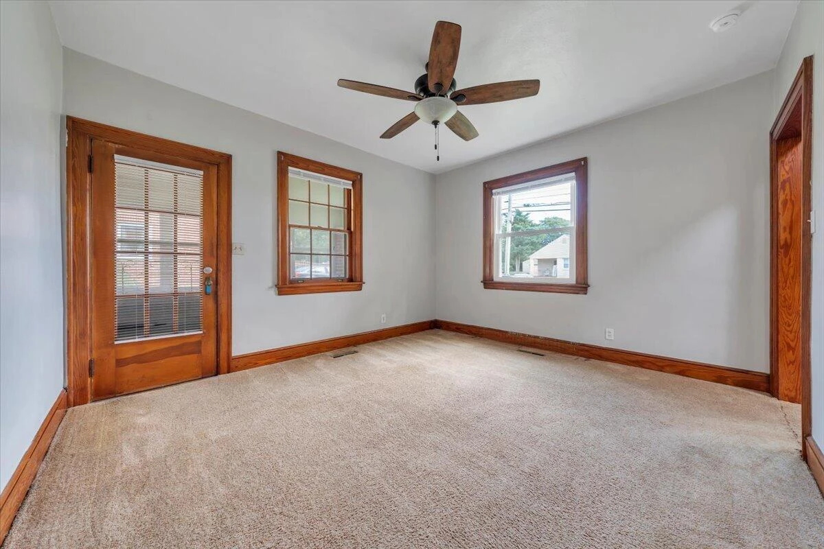 408 Liberty RD NE - Photo 9