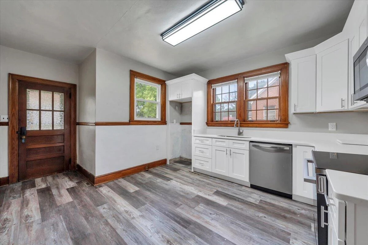 408 Liberty RD NE - Photo 12