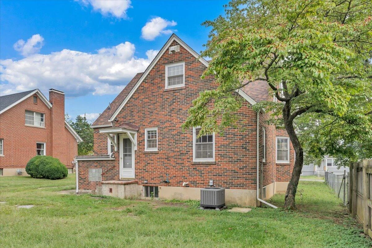 408 Liberty RD NE - Photo 30
