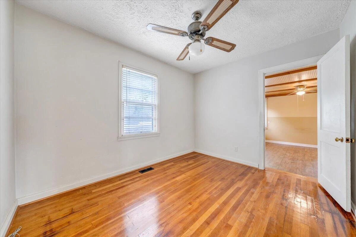 2648 Idlewild BLVD NE - Photo 15