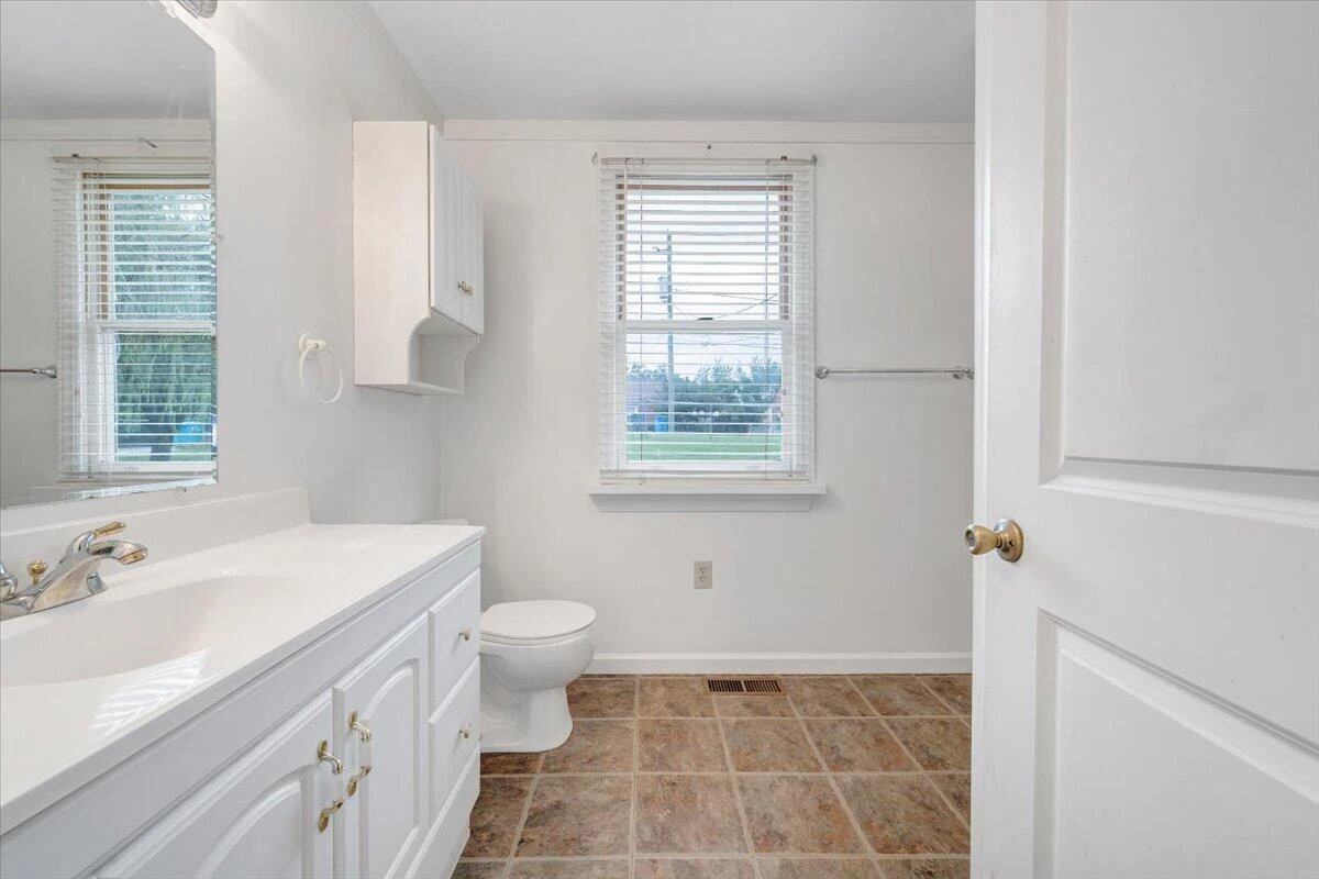 2648 Idlewild BLVD NE - Photo 18