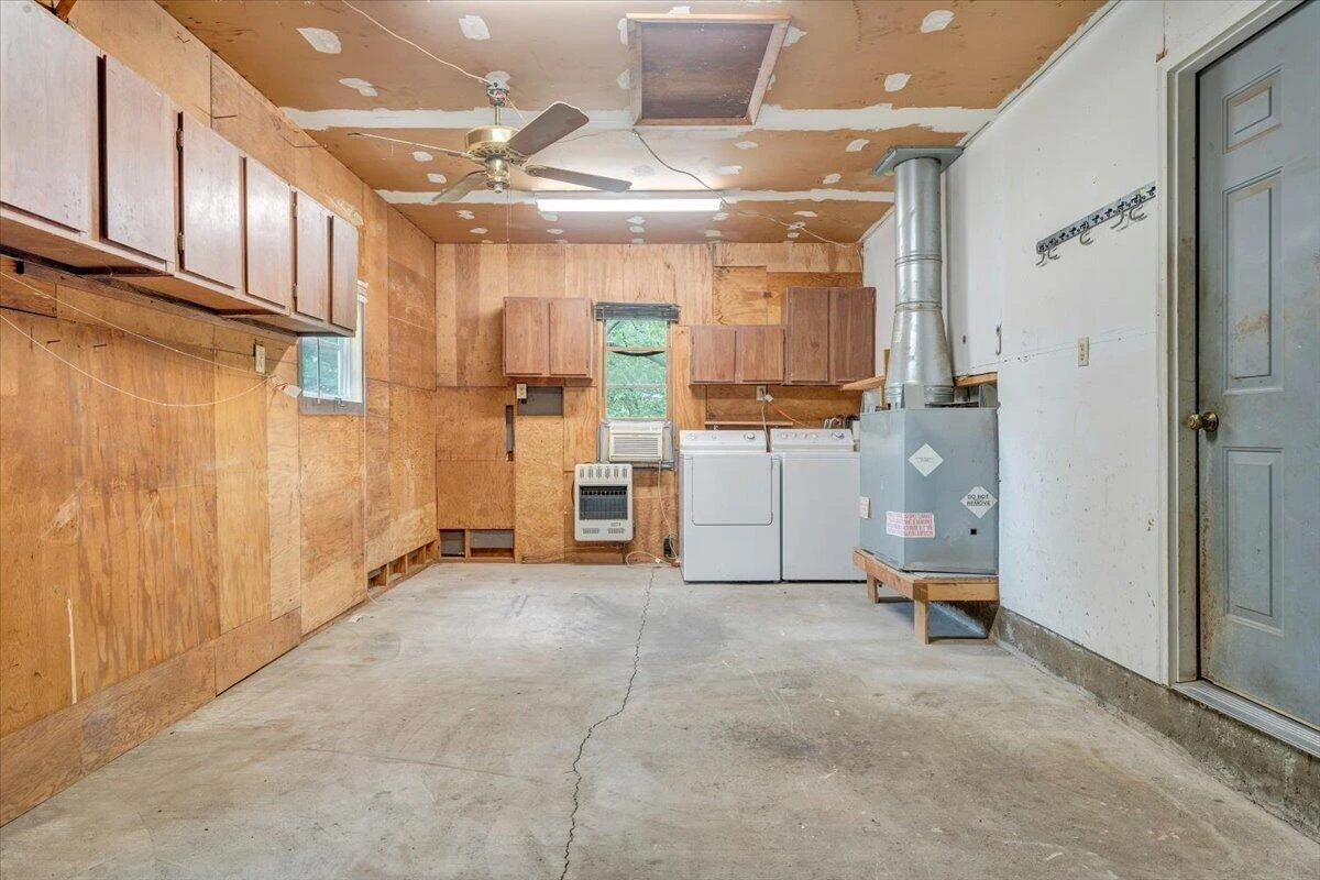 2648 Idlewild BLVD NE - Photo 23