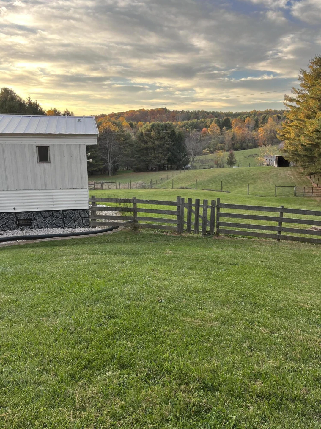 976 Coles Knob RD NE - Photo 2