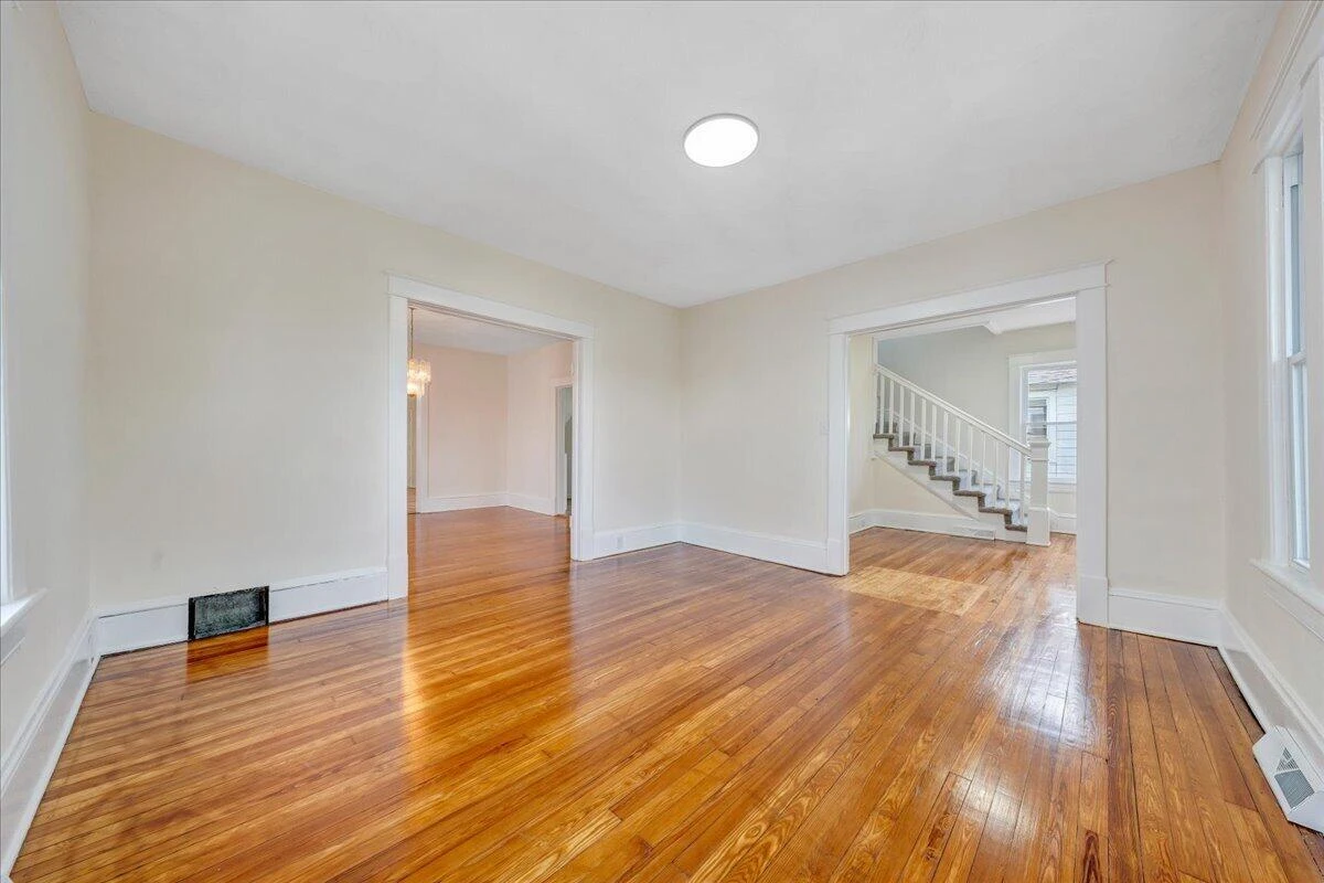 1106 Mercer AVE NW - Photo 26