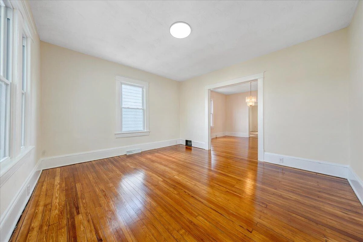 1106 Mercer AVE NW - Photo 28