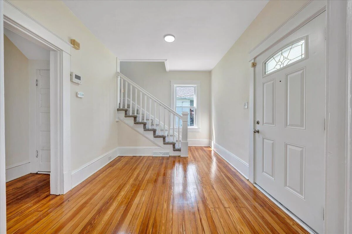 1106 Mercer AVE NW - Photo 30