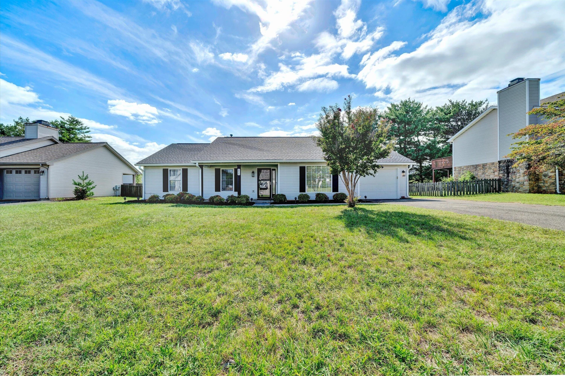 2225 Bloomfield AVE - Photo 26