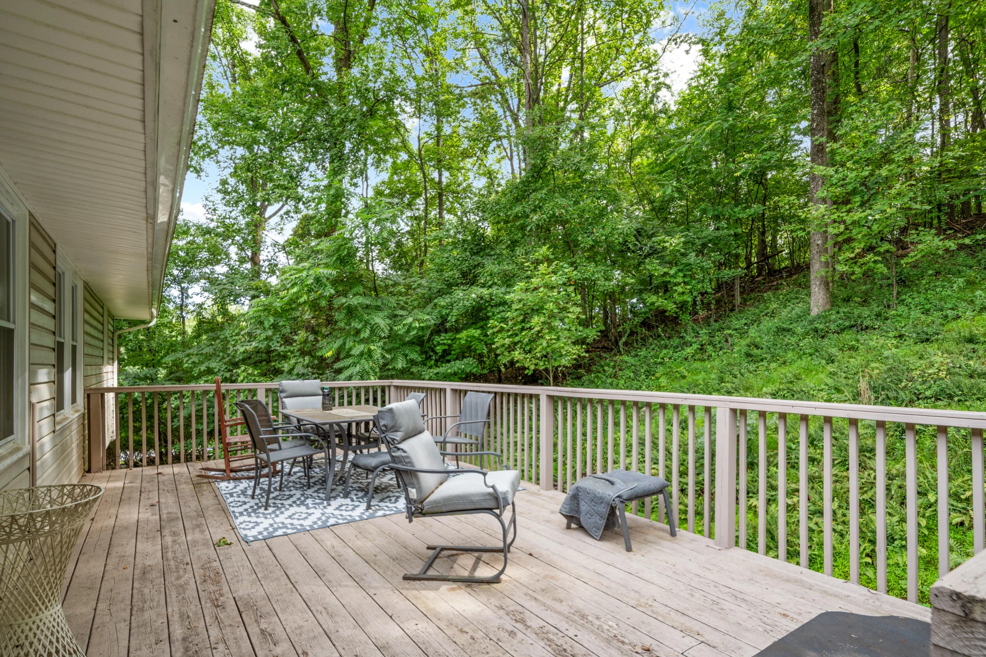729 Dawnridge LN - Photo 2