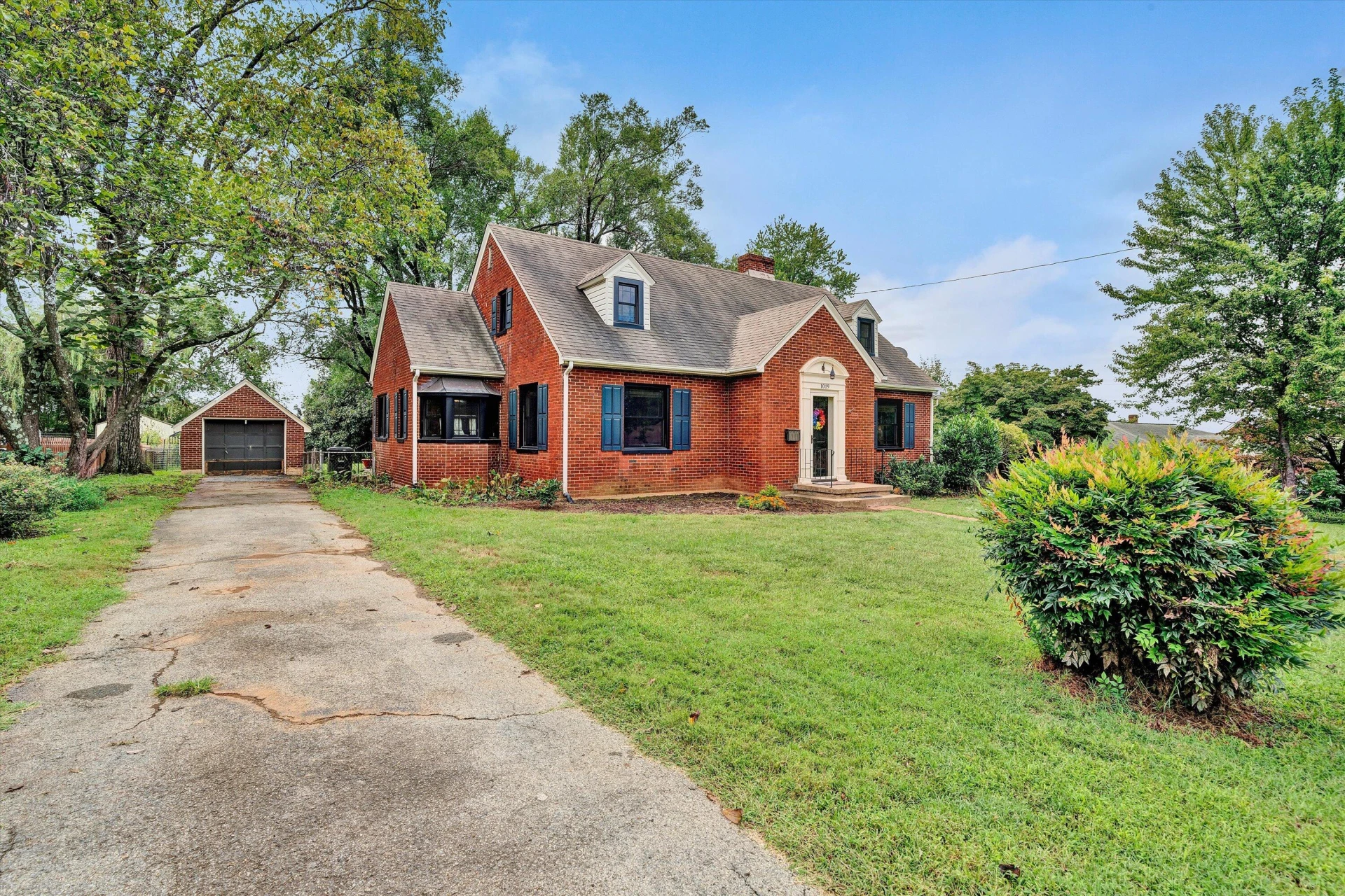 1019 Halliahurst AVE - Photo 36