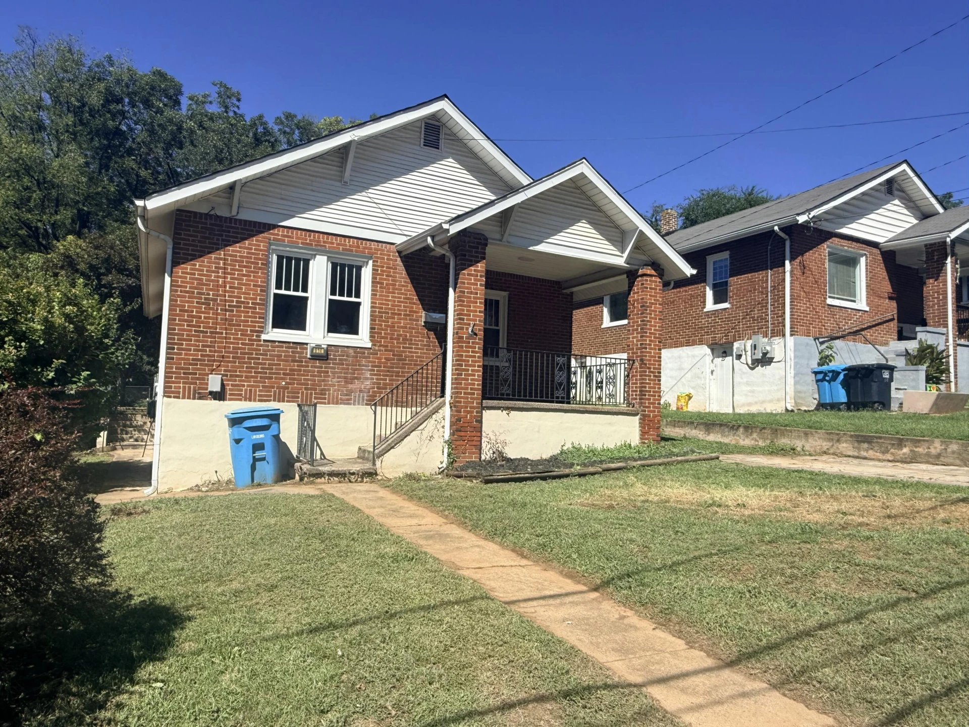 614 Morrill AVE SE - Photo 3
