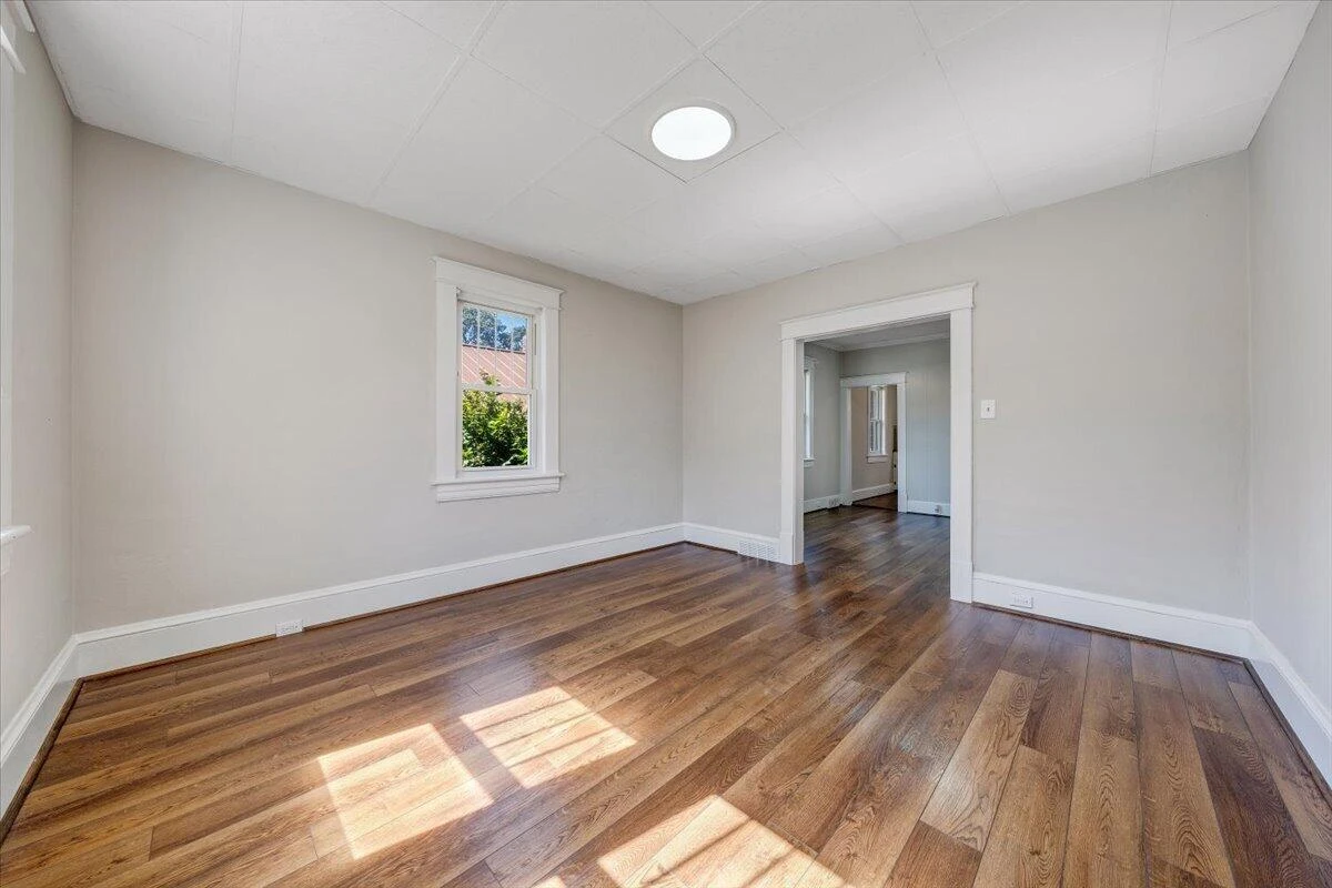 614 Morrill AVE SE - Photo 4