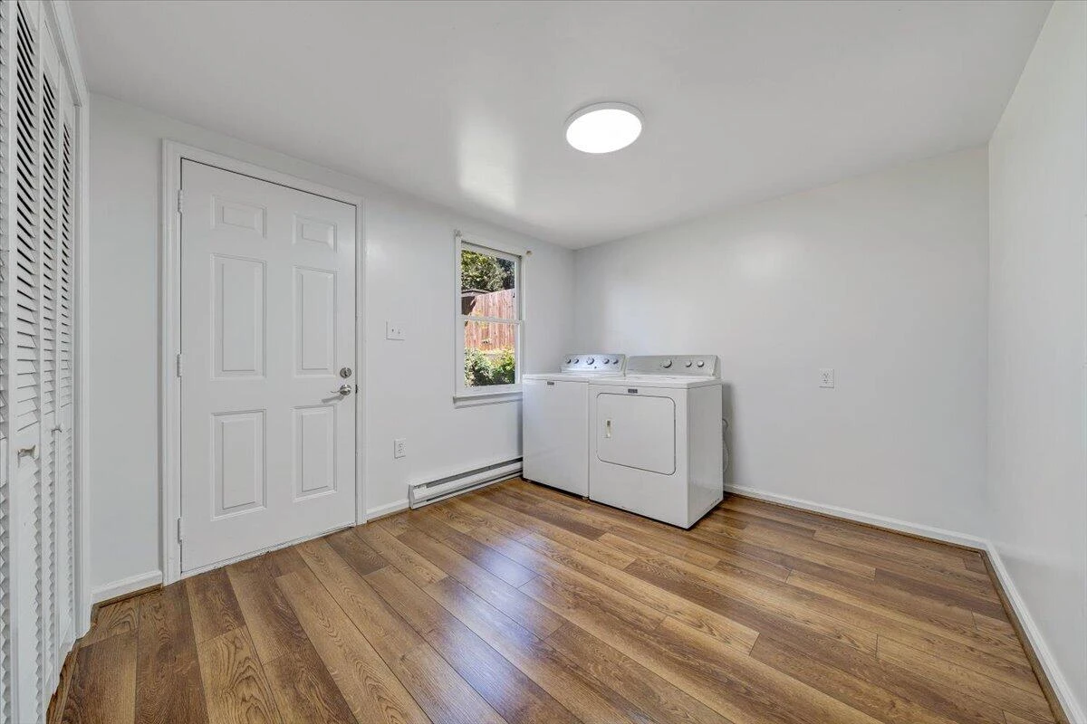 614 Morrill AVE SE - Photo 18