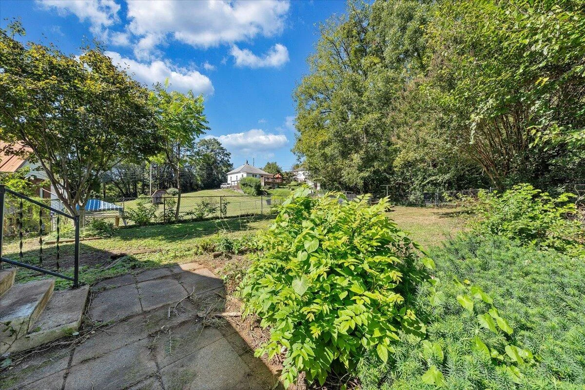 614 Morrill AVE SE - Photo 22