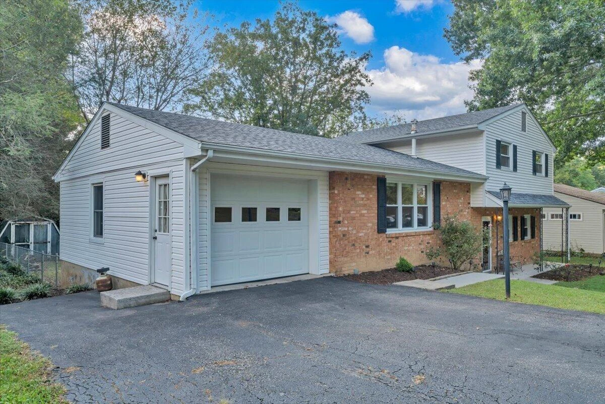 3308 Kenwick TRL - Photo 3