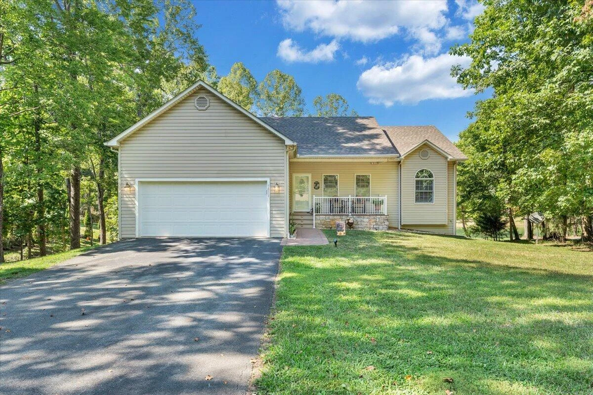1811 Cutlass RD - Photo 3