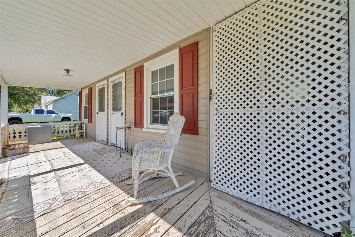 265 Conrad ST - Photo 3