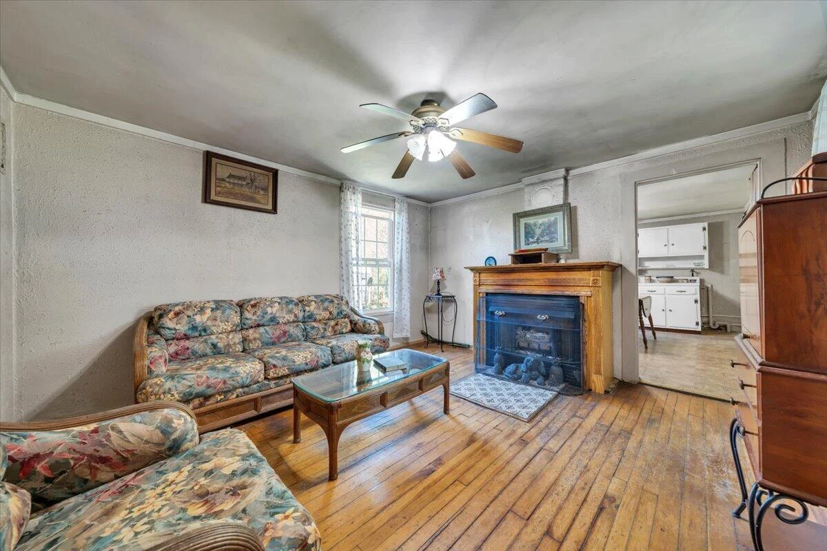 265 Conrad ST - Photo 9
