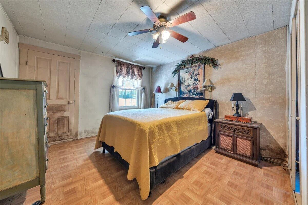 265 Conrad ST - Photo 17