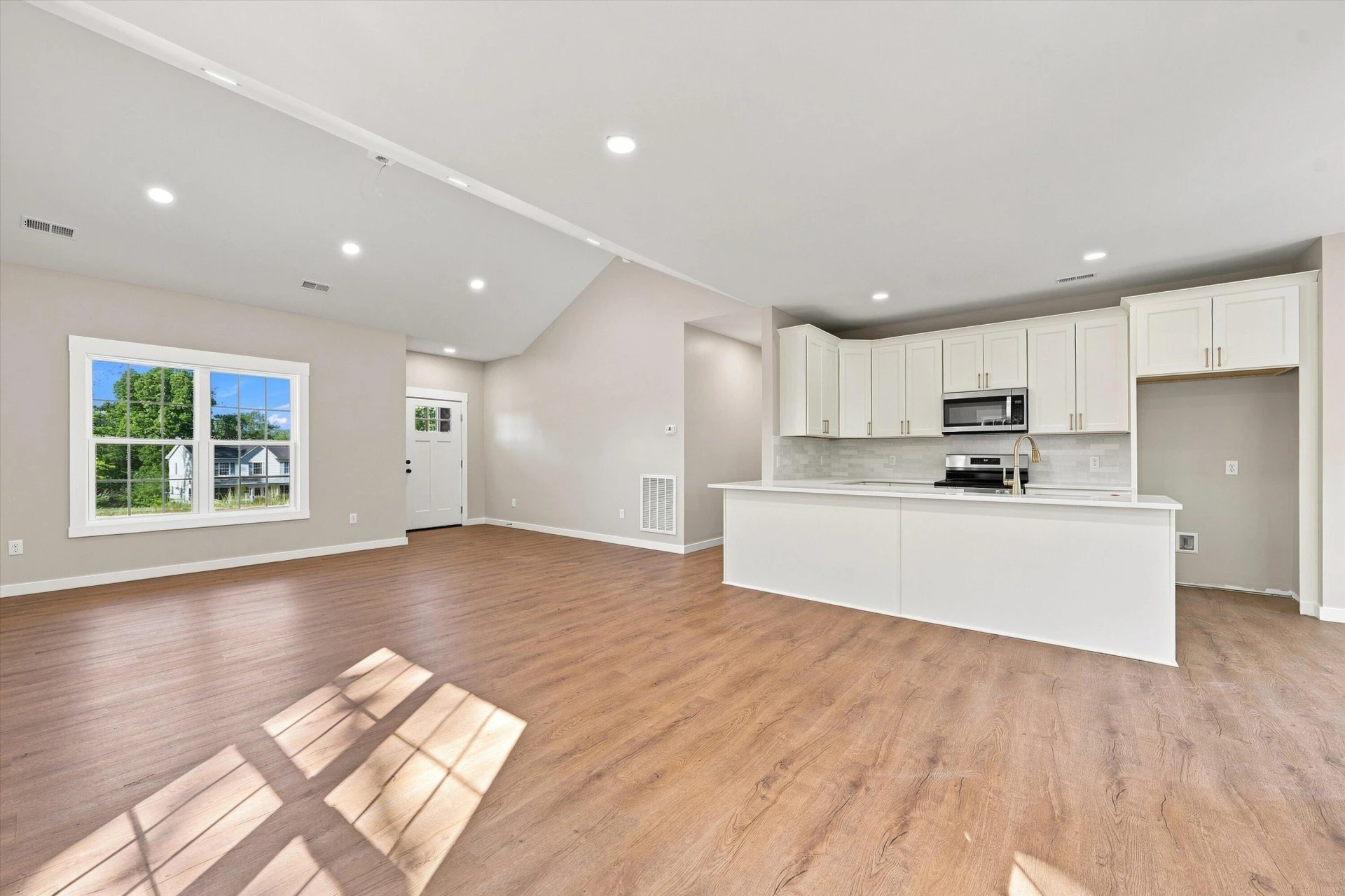 65 Summerfield RD - Photo 10
