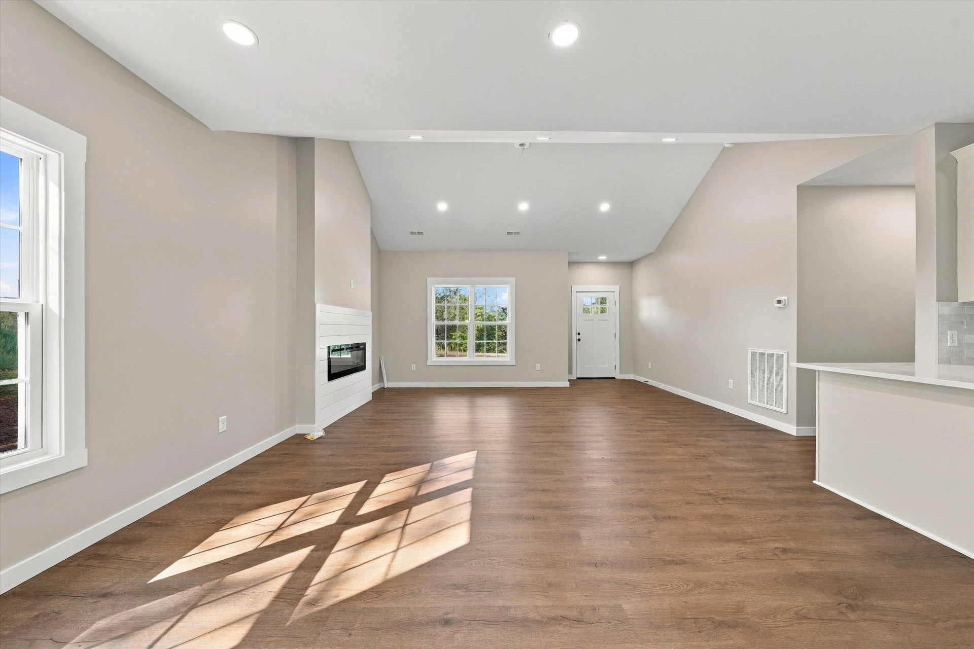 65 Summerfield RD - Photo 11