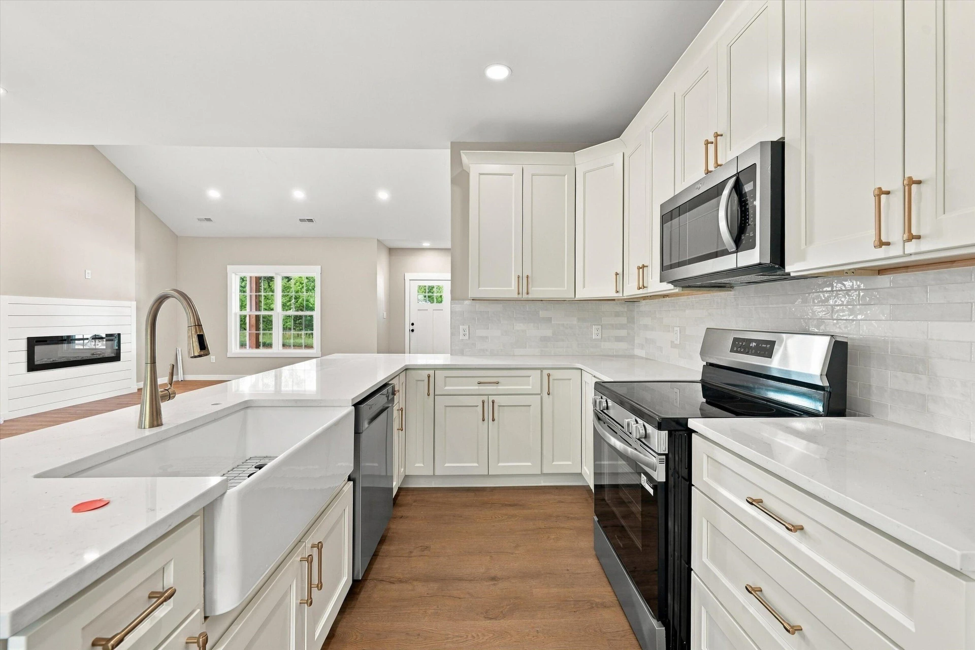 65 Summerfield RD - Photo 14