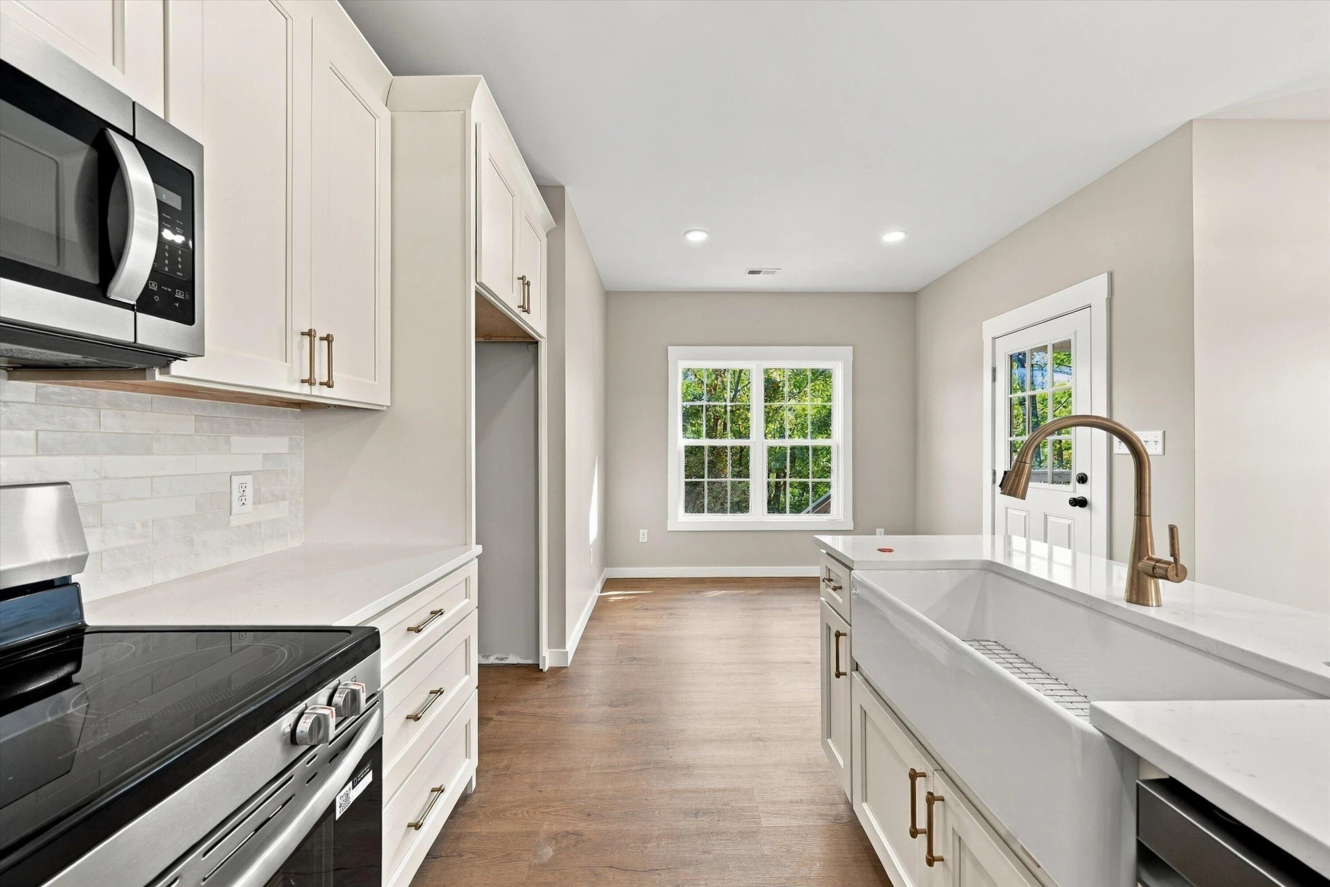 65 Summerfield RD - Photo 16