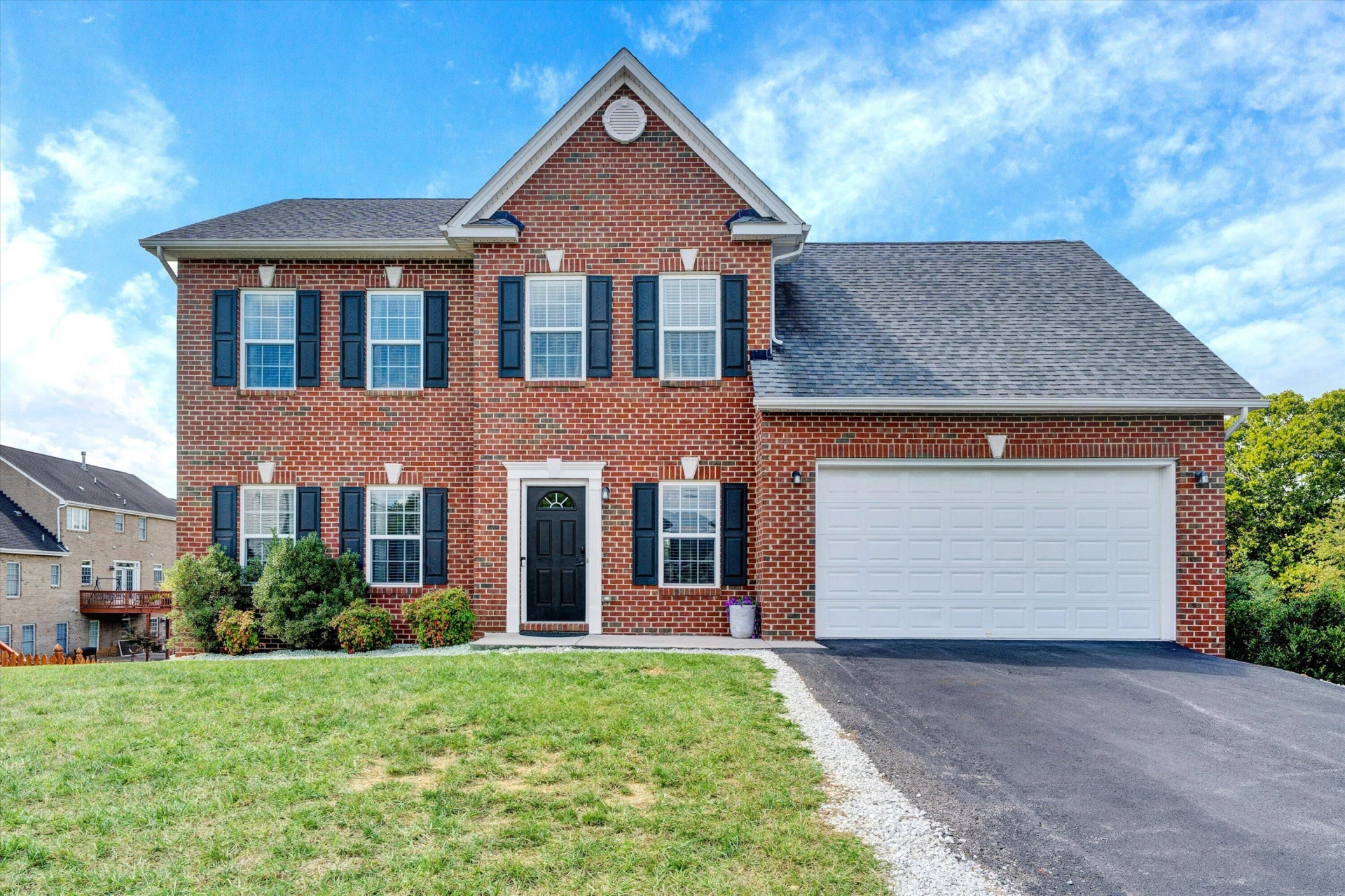 2914 Adam DR