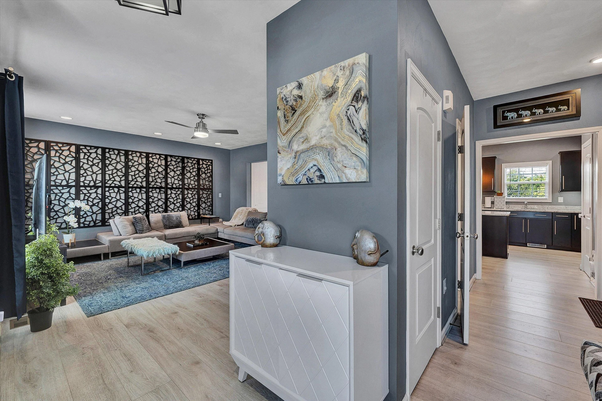 2914 Adam DR - Photo 3